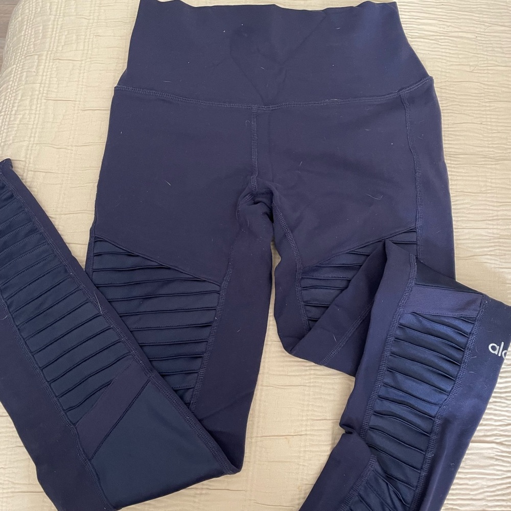 Alo Yoga warrior leggings